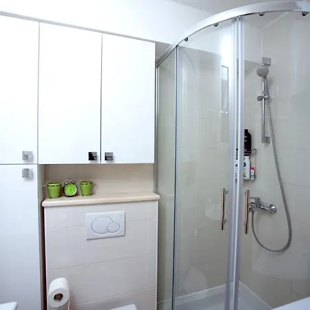 Lina Deluxe 아파트